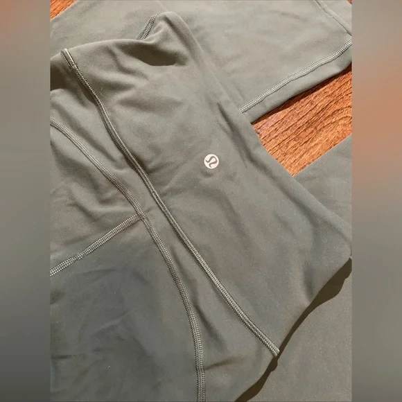 Lululemon Groove Super-High-Rise Flared Pant Nulu Womens 4 Dark Forest - Picture 2 of 6